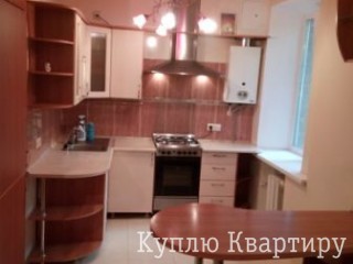 Продам 2 кімнатну квартиру по вул. Караваева